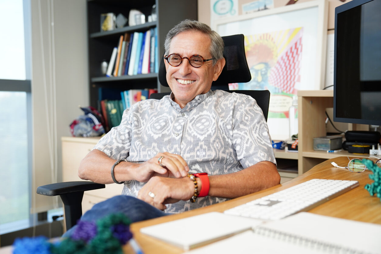 A photo of Prof David Virshup in his office