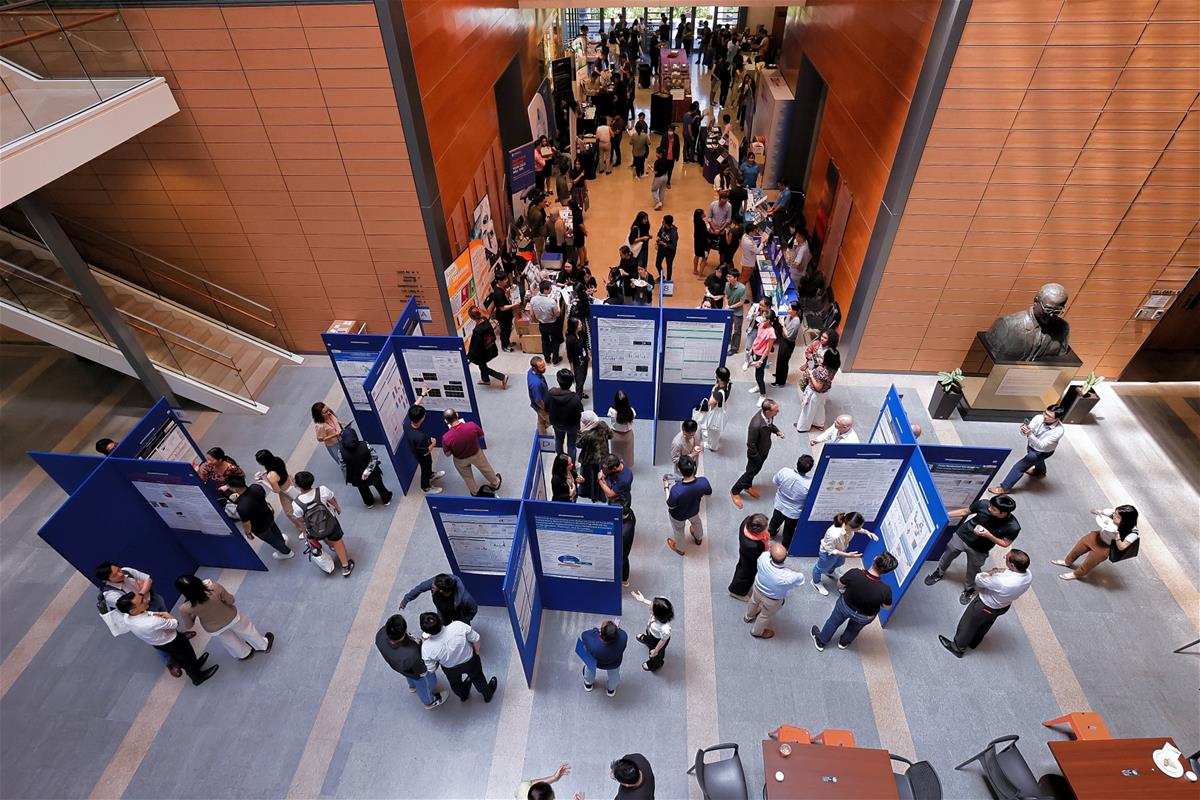 Students had the opportunity to network with faculty and peers at the symposium
